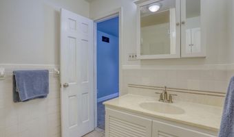 123 CANDLEWICKE Dr, Dover, DE 19901