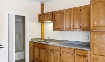 68 WINTER St, Lincoln, RI 02838