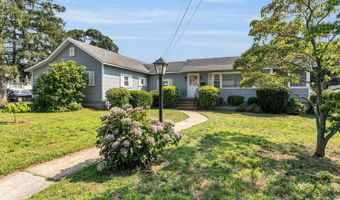 324 E End Ave, Belford, NJ 07718