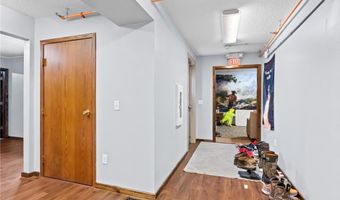 320 7th Ave E, Alexandria, MN 56308