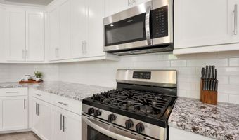 98 E LEO Pl, Chandler, AZ 85249