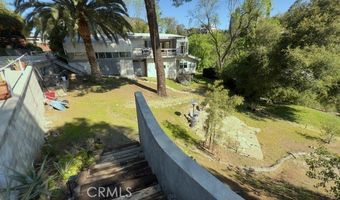 1820 Lookout Dr, Agoura Hills, CA 91301