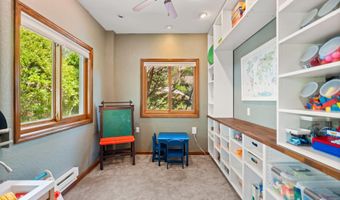 6404 Meadow Hills St NE, Albuquerque, NM 87111