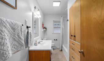 3248 ACACIA Dr, Cheyenne, WY 82001