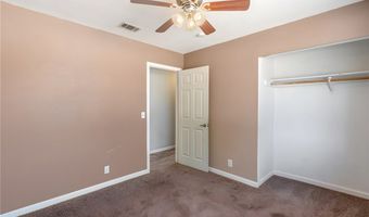 16050 Pawnee Rd, Apple Valley, CA 92307