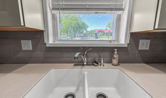 204 Boxwood Ave, Alcoa, TN 37701