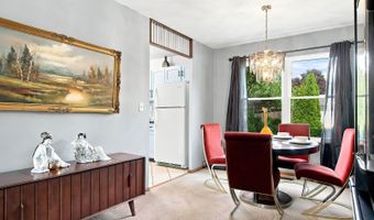 931 Perry Dr, Algonquin, IL 60102