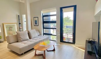 1111 ORREN St NE 300, Washington, DC 20002