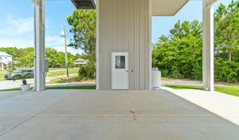 5004 Oak St, Bay St. Louis, MS 39520