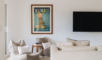 4714 Kahala Ave, Honolulu, HI 96816