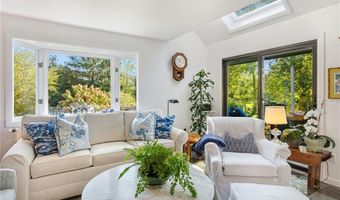 140 Connection St, Newport, RI 02840