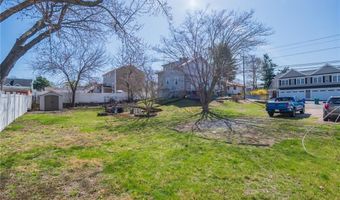 101 Collins St, Attleboro, MA 02703