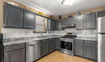 72 Louise St, Auburn, ME 04210