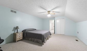 74 Muncy Ln, Ashland, KY 41102