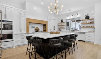 810 Caddo Dr, Benton, AR 72019
