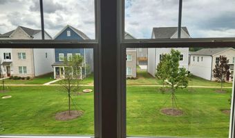 821 York, Acworth, GA 30102