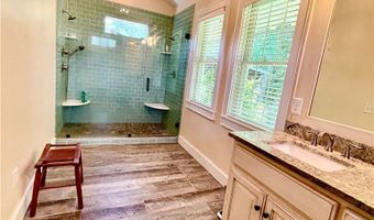 156 Lake Oglethorpe Dr, Arnoldsville, GA 30619