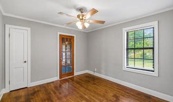 924 E Madison Ave, Athens, TN 37303