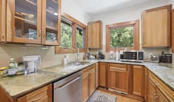 2817 24TH St N, Arlington, VA 22207