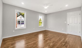 87 Oliver St, Bridgeport, CT 06606