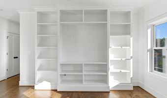 7705 HOLIDAY Ter, Bethesda, MD 20817