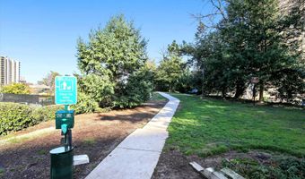 307 YOAKUM Pkwy 406, Alexandria, VA 22304