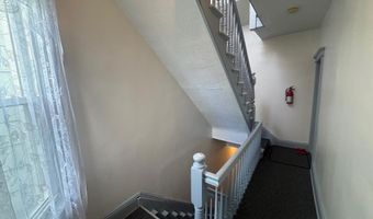 35 E 26TH St, Bayonne, NJ 07002