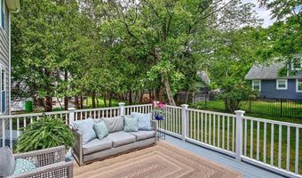 1 Cheshire Dr, Barrington, RI 02806