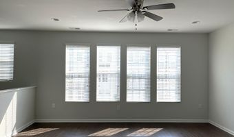 1434 Salem Creek Dr, Apex, NC 27502