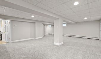 923 ARRAN Rd, Baltimore, MD 21239