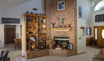 16560 Koda Rd, Apple Valley, CA 92307
