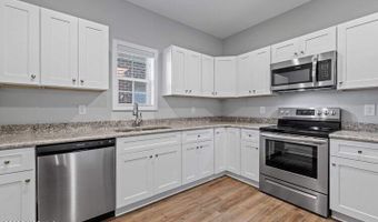 800 Lighthorse Cir, Aberdeen, NC 28315