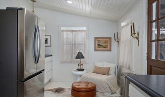 404 N Mcqueary Ave, Ash Grove, MO 65604