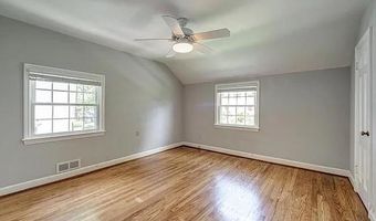 21 KENTBURY Way, Bethesda, MD 20814