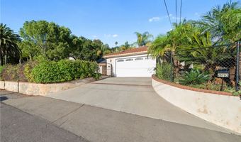 25703 Willow Ln, Escondido, CA 92026