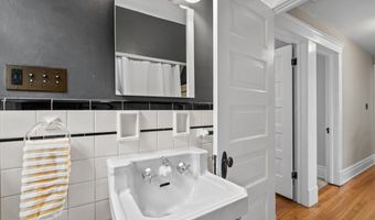 1022 W Liberty St, Ann Arbor, MI 48103