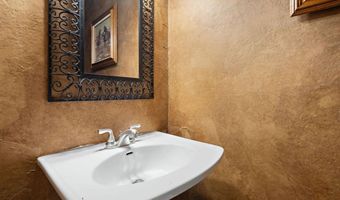 202 Wayne Dr, Aledo, TX 76008