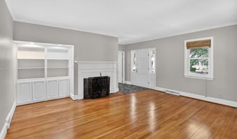 512 Carrison St, Camden, SC 29020