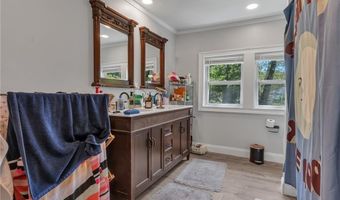 19 Hardwick St, Cumberland, RI 02864