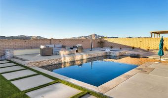 17066 Takipi Rd, Apple Valley, CA 92307