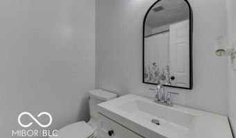 18 Maple Dr, Bargersville, IN 46106