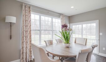 15718 HENRIETTA Dr, Accokeek, MD 20607