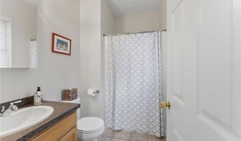 39 Hope Ln, Narragansett, RI 02882
