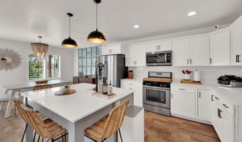 915 W MCKENNA, Bluffdale, UT 84065