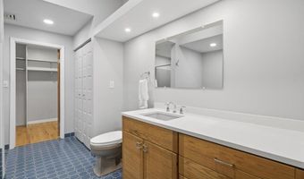 5 Newell Ct, Albany, NY 12204
