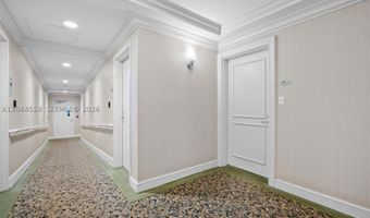 19900 E Country Club Dr 212, Aventura, FL 33180