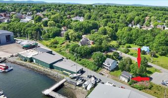 104 Front St, Belfast, ME 04915