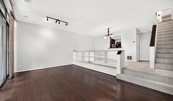 2212 S RANDOLPH St 1, Arlington, VA 22204