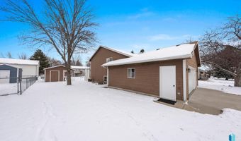 116 W Birchwood Dr, Brandon, SD 57005