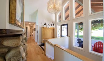 106 Chestnut Ln, Bellevue, ID 83313